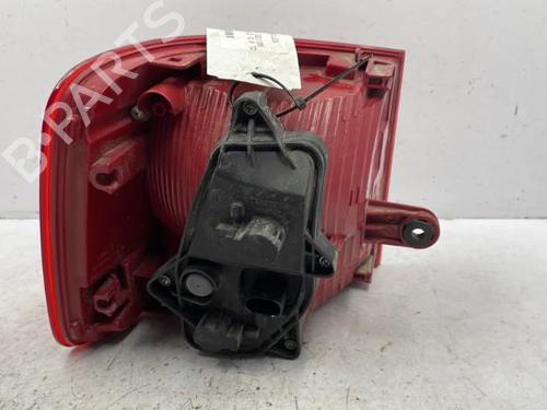 Right taillight VW TOURAN (1T3) 2.0 TDI | BP22833816C35 