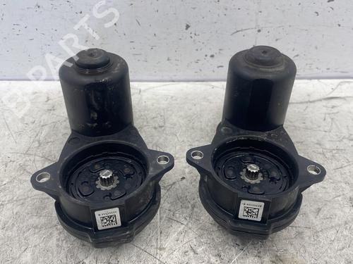 Used Electric handbrake Electric handbrake RENAULT ESPACE V (JR_) 1.6 dCi 160 (160 hp) 24131526 24131526