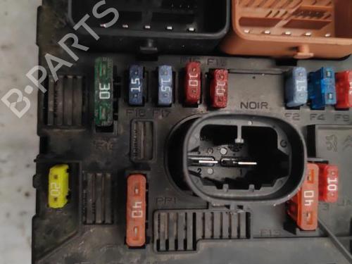Used Fuse box PEUGEOT 307 Break (3E) 1.6 HDi 110 (109 hp) 22833875