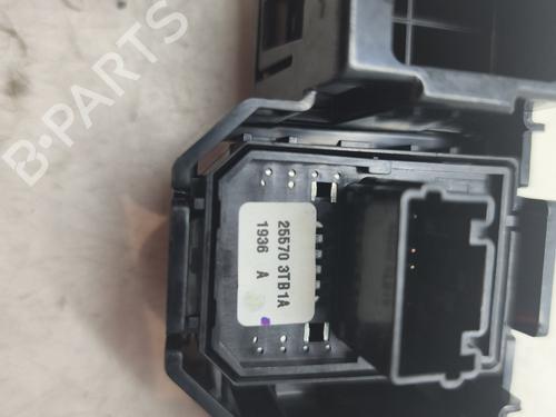 Commande retroviseurs NISSAN NOTE (E12) 1.2 (80 hp) 30650260