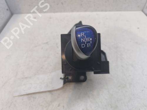 Used Gear lever TOYOTA AURIS Estate (_E18_) 1.8 Hybrid (ZWE186_, ZWE186R, ZWE186H) (136 hp) 28824030