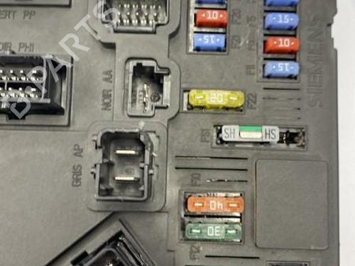 Used Fuse box Fuse box PEUGEOT 206 Hatchback (2A/C) 1.1 i (60 hp) 22831396 22831396