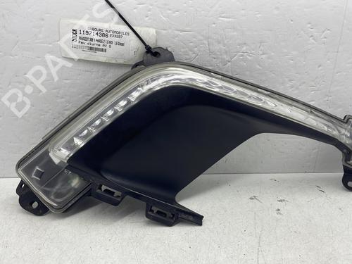 Used Left daytime light PEUGEOT 308 I (4A_, 4C_) 1.6 HDi (92 hp) 31987928