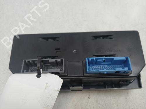 climate-control-opel-astra-h-a04-2004-2005-2006-2007-2008-2009-2010-2011-2012-2013-2014-33232326 main image