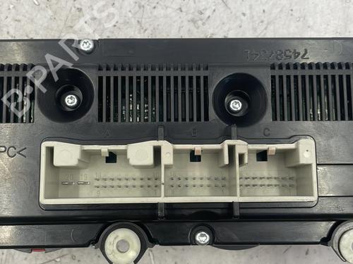 Used Climate control SKODA OCTAVIA II (1Z3) 1.9 TDI (105 hp) 22828220