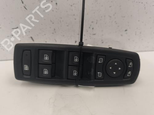 Used Switch RENAULT LAGUNA III (BT0/1) 2.0 dCi (BT0M, BT0N, BT0S, BT19, BT1F) (173 hp) 26679837