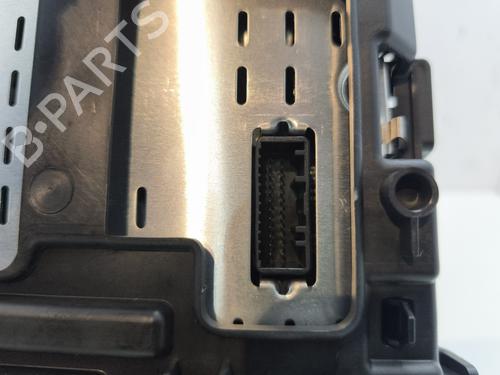 display-monitor-renault-megane-iv-hatchback-b9amn_-2015-26386841 main image