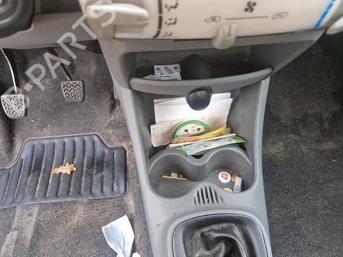 Left front door PEUGEOT 107 (PM_, PN_) 1.4 HDi | BP28610353C2 