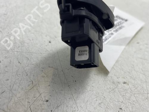 left-front-window-switch-ford-ka-ru8-2008-2009-2010-2011-2012-2013-2014-2015-2016-33317028 main image