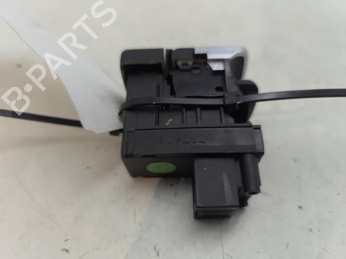 switch-vw-golf-vii-5g1-bq1-be1-be2-2012-2013-2014-2015-2016-2017-2018-2019-2020-2021-28568289 main image