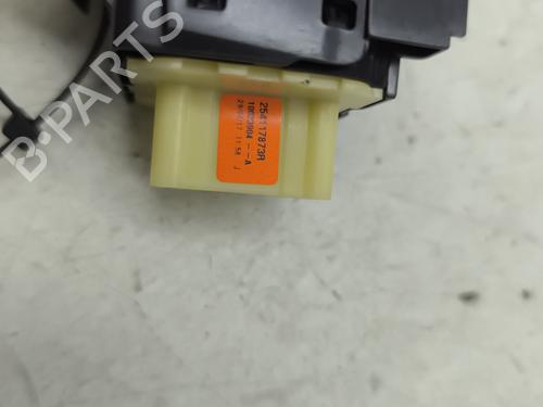 Left front window switch DACIA SANDERO II TCe 90 (B8M1, B8MA, B8AC) | BP30379038I27