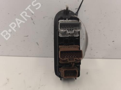 Høyre bak elrute bryter RENAULT MEGANE II (BM0/1_, CM0/1_) 1.5 dCi (BM0F, BM0T, BM2B, CM0F, CM0T) | BP26679834I28 