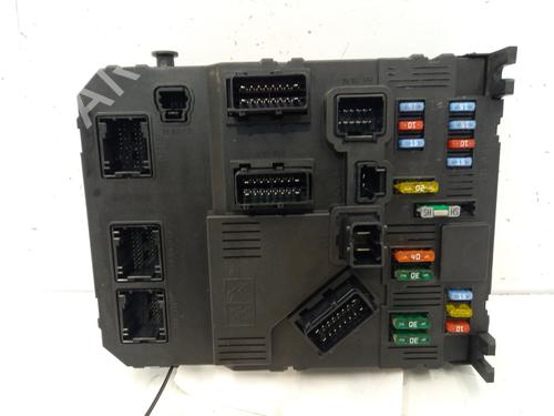 Used Fuse box Fuse box PEUGEOT 206 Hatchback (2A/C) 1.4 HDi eco 70 (68 hp) 23254740 23254740