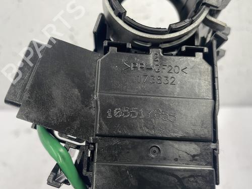Switch TOYOTA YARIS (_P13_) 1.5 Hybrid (NHP130_, NHP130) | BP25758221I30 