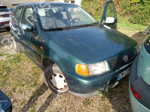 Left taillight VW POLO III (6N1) 75 1.6 | BP32382944C34 