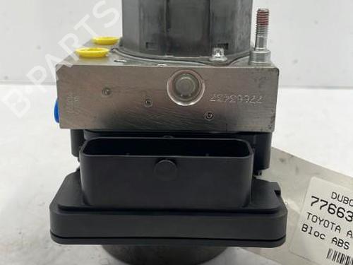 Used ABS pump ABS pump TOYOTA AURIS (_E18_) 2.0 D-4D (ADE186_, ADE186R) (124 hp) 22829895 22829895