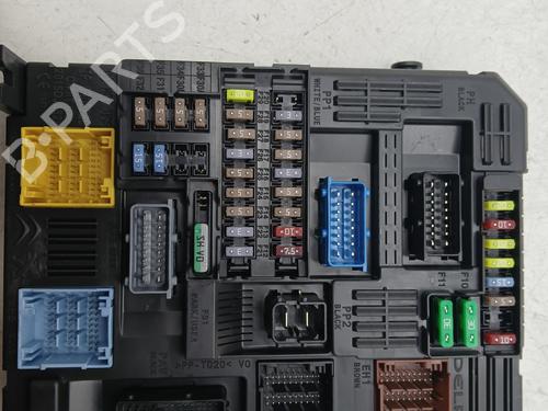 Fuse box CITROËN C4 Picasso II 1.2 THP 130 | BP30045849E1