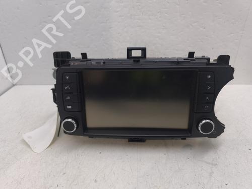 Used Radio TOYOTA YARIS (_P13_) 1.5 Hybrid (NHP130_, NHP130) (101 hp) 31636932
