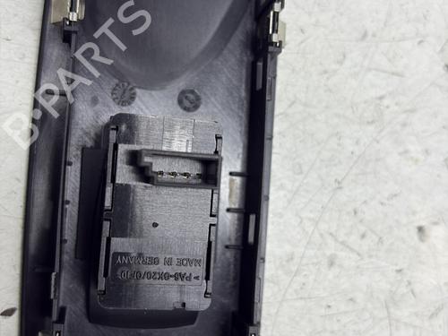 Højre fortil elrude kontakt Højre fortil elrude kontakt BMW X1 (E84) sDrive 18 d (143 hp) 33613425 33613425