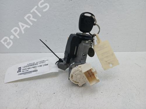 Used Ignition barrel TOYOTA YARIS (_P9_) 1.4 D-4D (NLP90_, NLP90R) (90 hp) 32856588