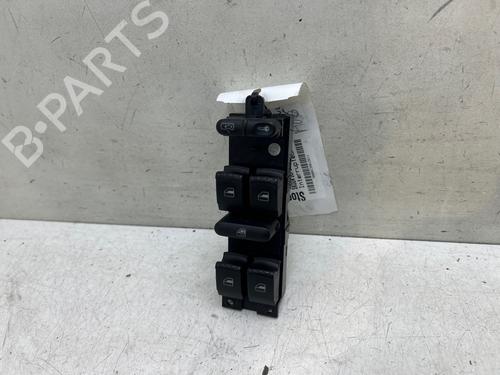 Used Left front window switch Left front window switch SKODA SUPERB I (3U4) 1.9 TDI (105 hp) 40018528 40018528