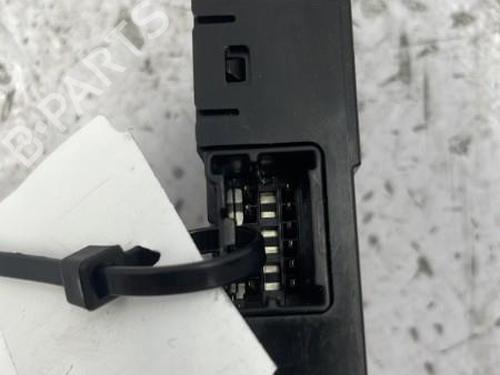 Used Warning switch Warning switch SUZUKI SWIFT IV (FZ, NZ) 1.2 (AZH412, ZC72S) (94 hp) 22835865 22835865