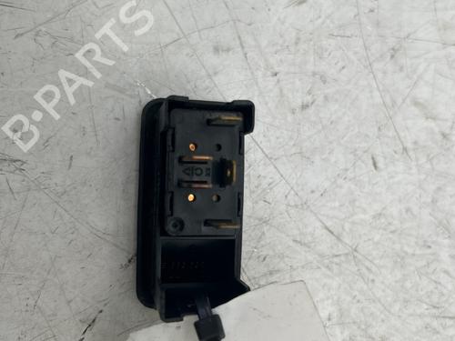 Used Right front window switch Right front window switch VW TRANSPORTER T4 Platform/Chassis (70E, 70L, 70M, 7DE, 7DL, 7D 2.5 TDI (102 hp) 39936965 39936965