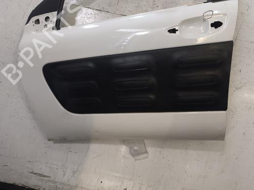 Dør venstre fortil CITROËN C4 CACTUS 1.2 VTi 75 / PureTech 75 (75 hp) 31081425
