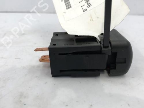 Used Warning switch OPEL ZAFIRA A MPV (T98) 1.8 16V (F75) (116 hp) 22831778