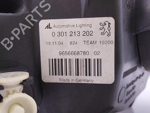 Used Right headlight PEUGEOT 407 (6D_) 2.2 (6D3FZE, 6D3FZH) (158 hp) 22819918