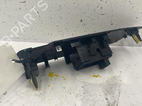 Right front window switch TOYOTA PRIUS PHV (_W52_) 1.8 Plug-in Hybrid (ZVW52) | BP25833082I26 