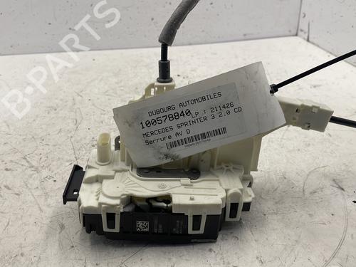 front-right-lock-mercedes-benz-sprinter-3-t-van-b910-2018-23829657 main image