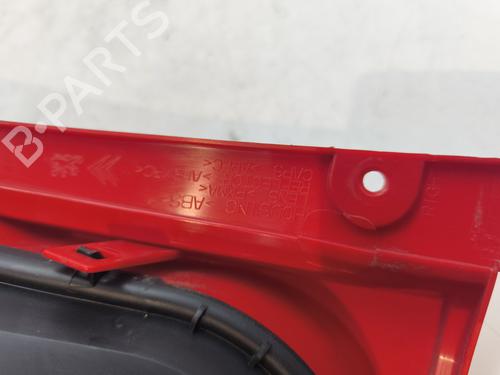 Used Right taillight Right taillight 28370003 28370003