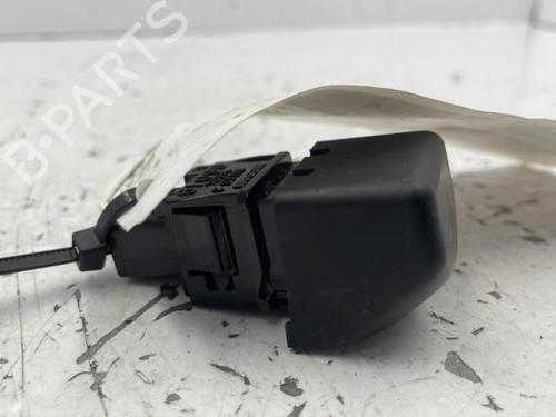Used Warning switch NISSAN MICRA III (K12) 1.5 dCi (86 hp) 22835766