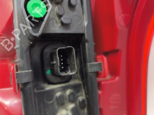 Used Left taillight Left taillight 33317055 33317055