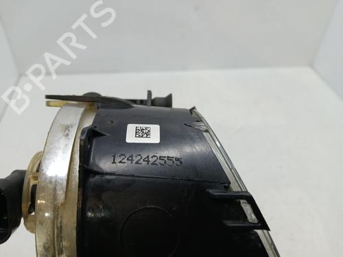 Faro antinebbia anteriore destri Faro antinebbia anteriore destri OPEL CORSA E (X15) 1.4 (08, 68) (90 hp) 35961183 35961183