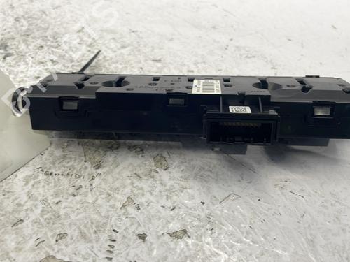 Warning switch DACIA DUSTER (HM_) 1.5 dCi 110 (HMAB) | BP25280624I22 - Image 2