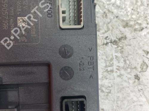 Used Card reader Card reader RENAULT CLIO IV (BH_) 1.2 TCe 120 (BHAU) (118 hp) 22839715 22839715