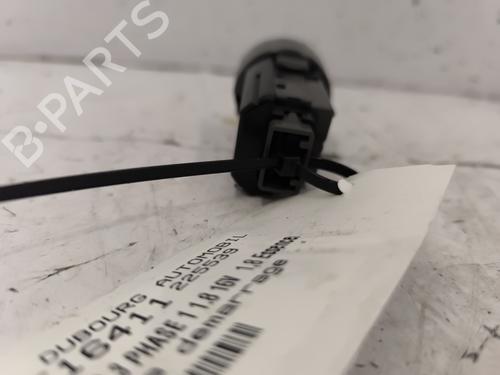 switch-toyota-prius-_w3_-2008-2009-2010-2011-2012-2013-2014-2015-2016-25833194 main image