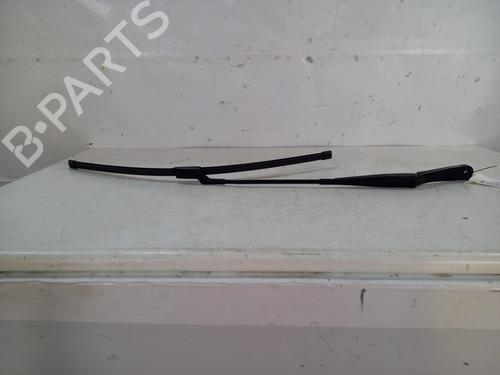 Used Front windshield wiper arm FORD FIESTA VII (HJ, HF) 1.1 Ti-VCT (75 hp) 29377187