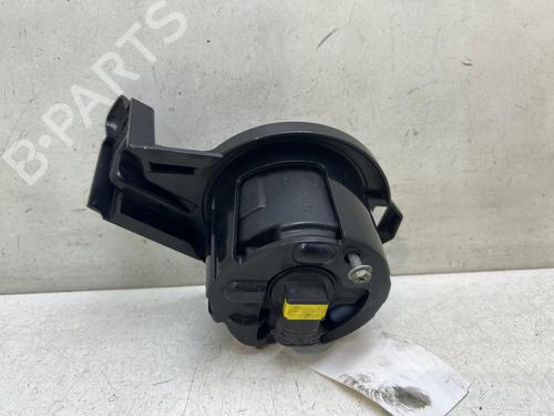 right-front-fog-light-nissan-juke-f15-2010-2011-2012-2013-2014-2015-2016-2017-2018-2019-40204353 main image