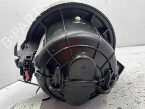 Used Heater blower motor Heater blower motor PEUGEOT 208 II (UB_, UP_, UW_, UJ_) 1.2 PureTech 75 (75 hp) 22842686 22842686