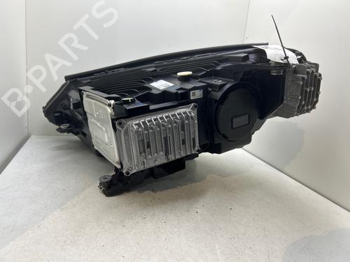 right-headlight-mercedes-benz-eqe-suv-x294-2022-37732054 main image