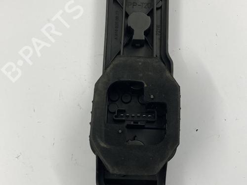 Used Lamp holder MERCEDES-BENZ VANEO (414) 1.7 CDI (414.700) (91 hp) 22818499