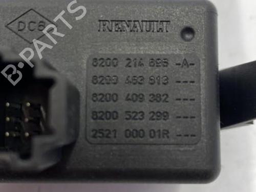 Used Warning switch Warning switch RENAULT TWINGO II (CN0_) 1.2 (CN0D) (58 hp) 22832146 22832146