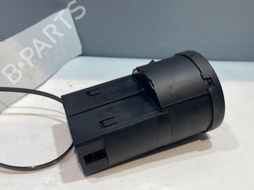 Used Headlight switch Headlight switch VW TRANSPORTER T5 Bus (7HB, 7HJ, 7EB, 7EJ) 2.5 TDI (130 hp) 30719310 30719310