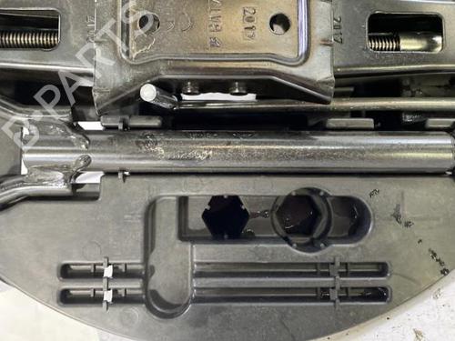 Jack Kit RENAULT CLIO IV (BH_) 1.2 16V | BP22841561C119 