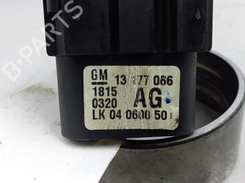 Used Headlight switch Headlight switch OPEL VECTRA C GTS (Z02) 1.9 CDTI (F68) (120 hp) 22825741 22825741