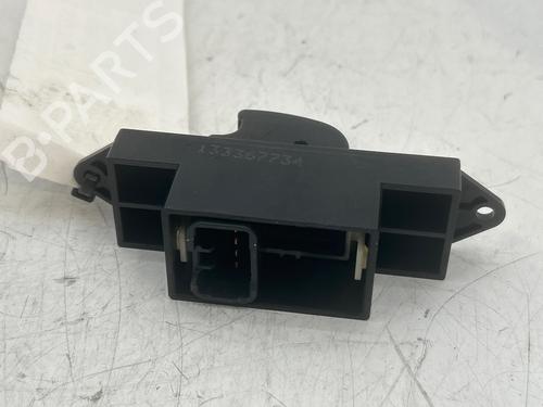 Used Right rear window switch Right rear window switch CITROËN C4 AIRCROSS 1.6 HDi 115 AWC (114 hp) 39936897 39936897