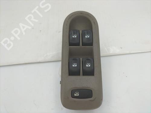 Used Left front window switch RENAULT CLIO III (BR0/1, CR0/1) 1.2 16V (BR0P, CR0P) (101 hp) 30929080